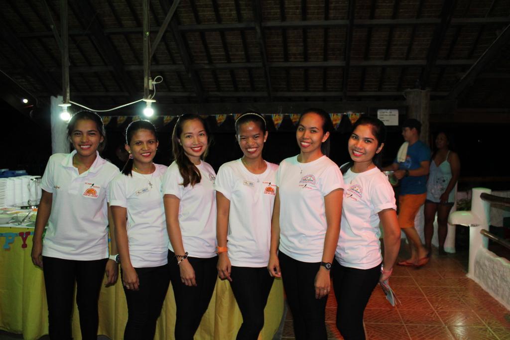 Scandi Divers Puerto Galera Exterior foto